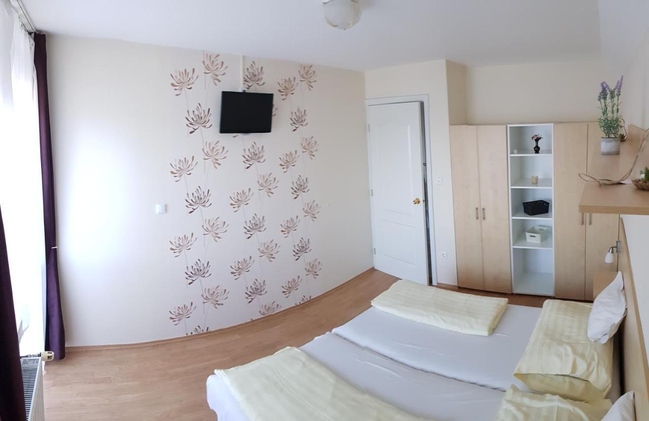 Szaloky Apartmanhaz Gyenesdiás Zewnętrze zdjęcie