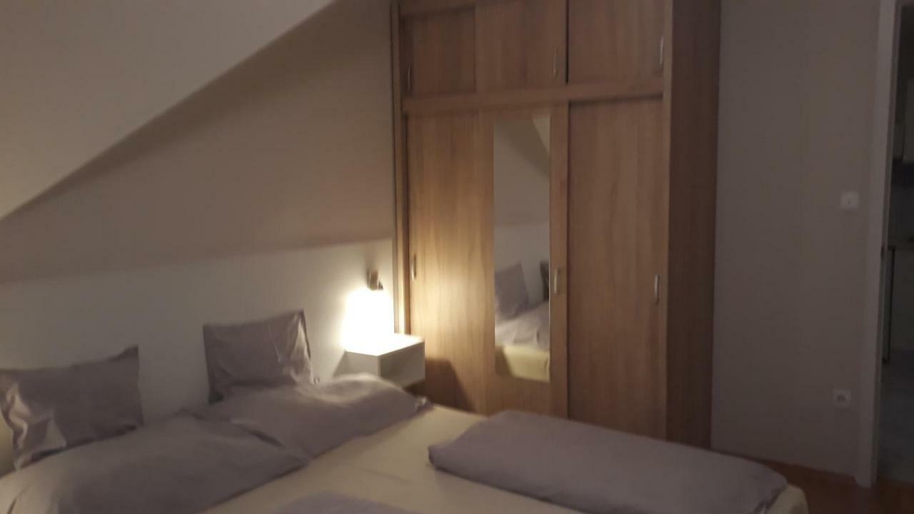 Szaloky Apartmanhaz Gyenesdiás Zewnętrze zdjęcie