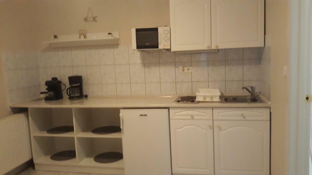 Szaloky Apartmanhaz Gyenesdiás Zewnętrze zdjęcie