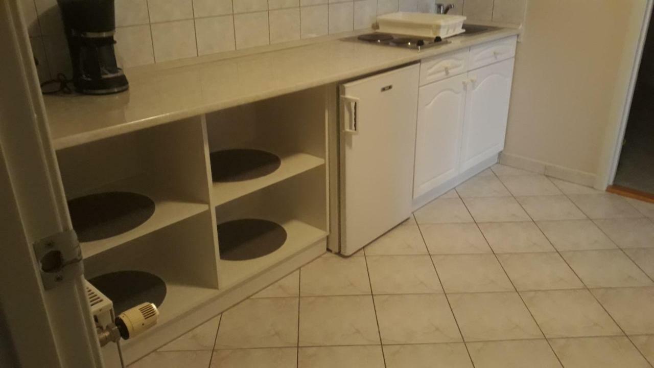 Szaloky Apartmanhaz Gyenesdiás Zewnętrze zdjęcie